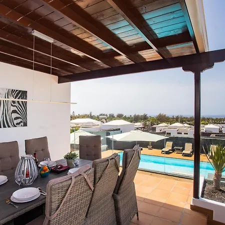 Villa Vista Blanca *